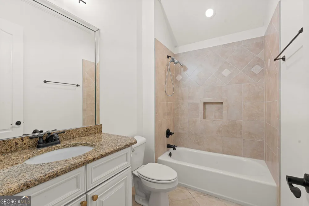 1686 Montcliff CT Decatur, GA 30033