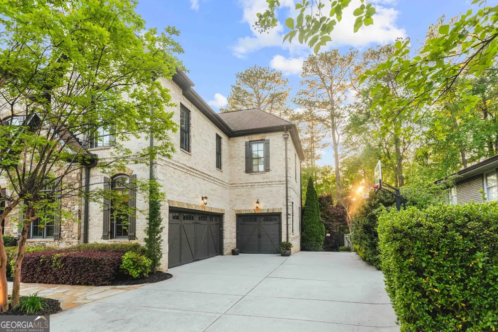 1686 Montcliff CT Decatur, GA 30033