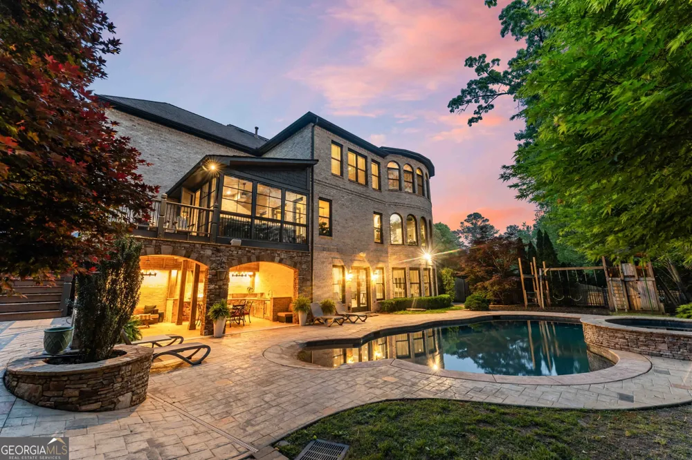 1686 Montcliff CT Decatur, GA 30033