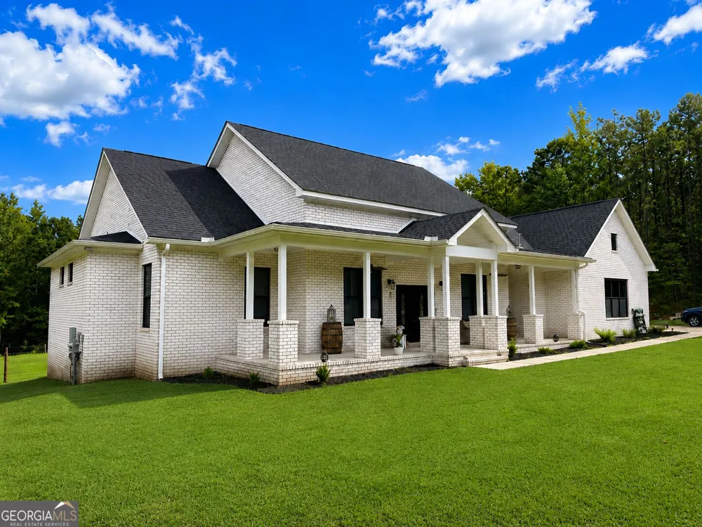 100 Spring Trail Box Springs, GA 31801