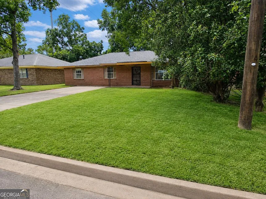 1903 Cimarron ST Savannah, GA 31405