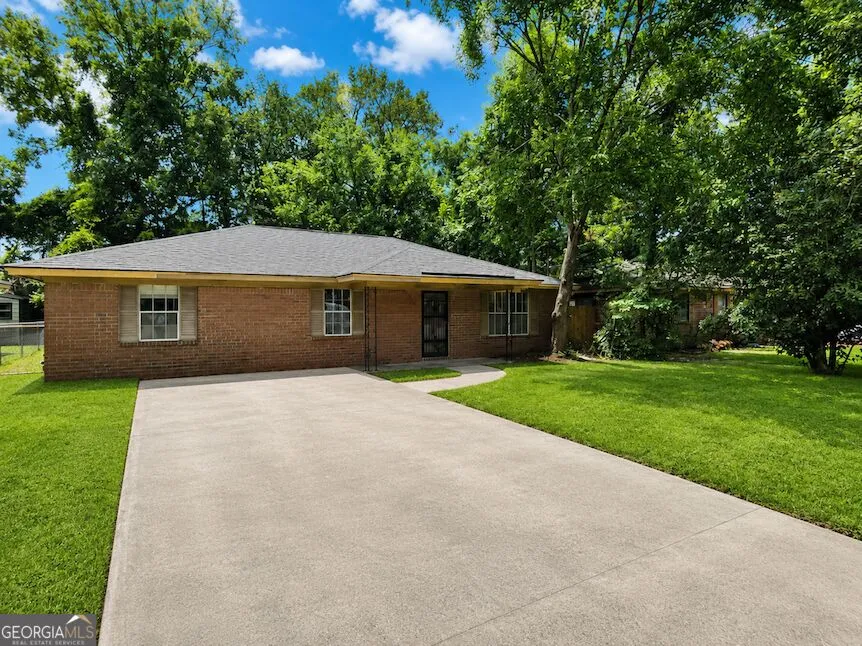 1903 Cimarron ST Savannah, GA 31405