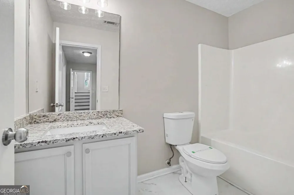 1131 Rose Terrace CIR Loganville, GA 30052