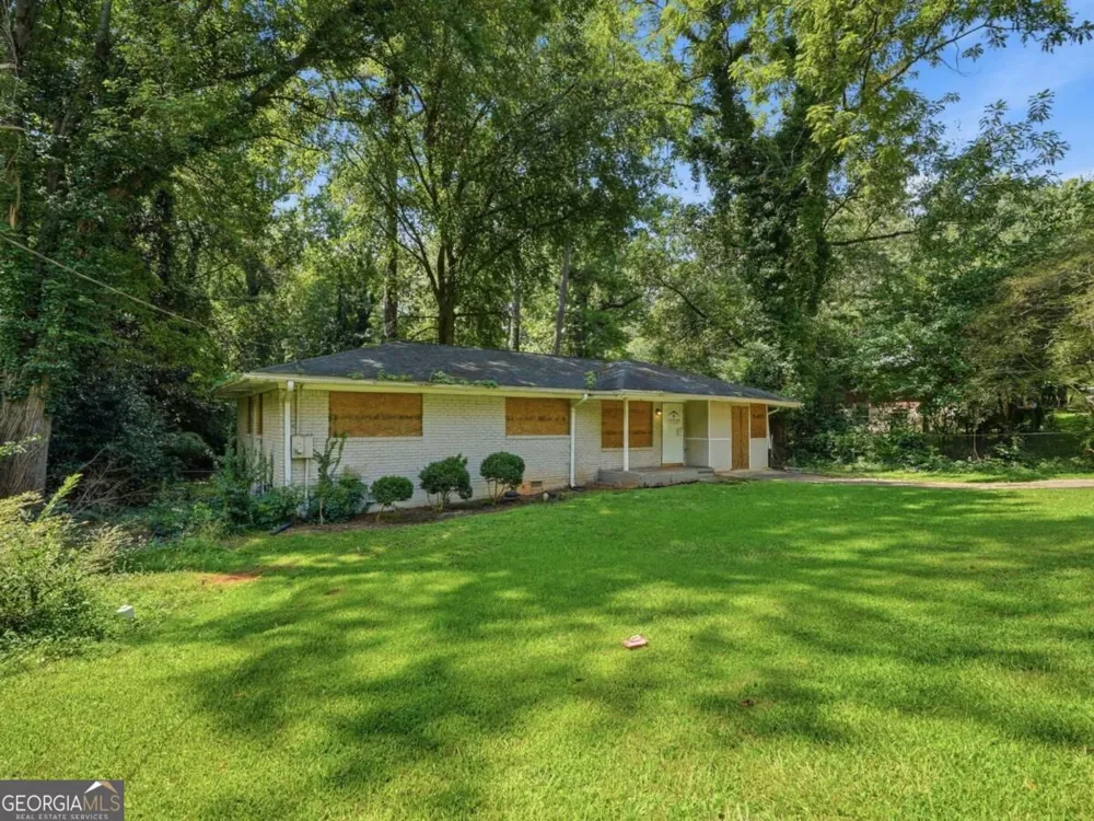 4009 Kirksford DR Decatur, GA 30035