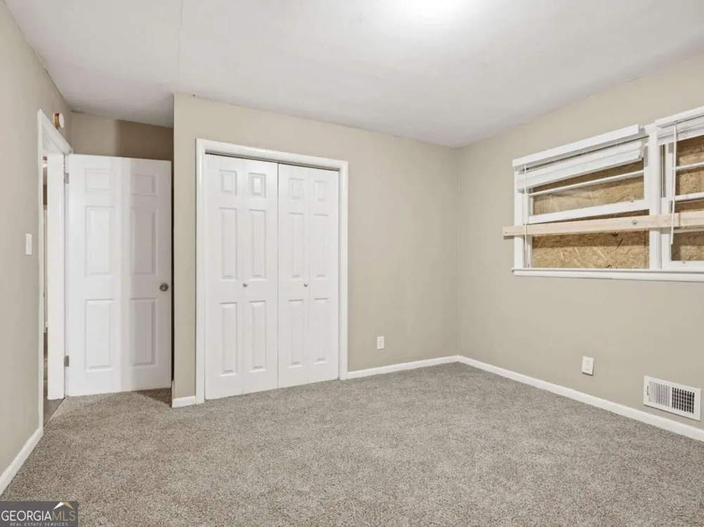 4009 Kirksford DR Decatur, GA 30035