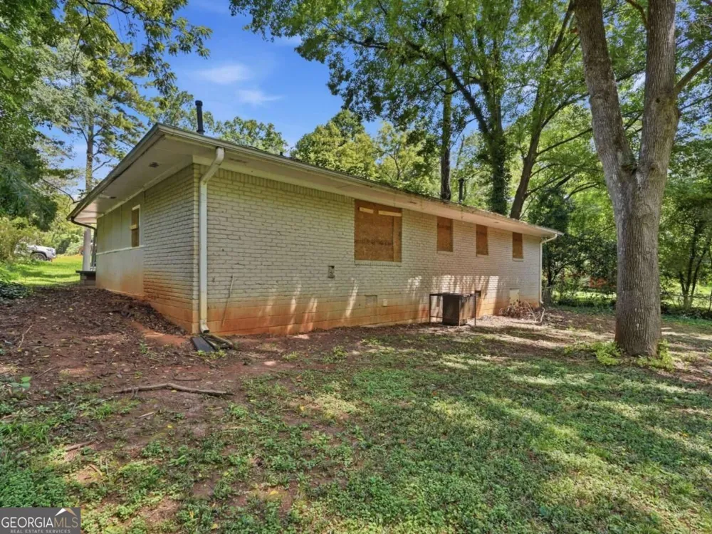 4009 Kirksford DR Decatur, GA 30035