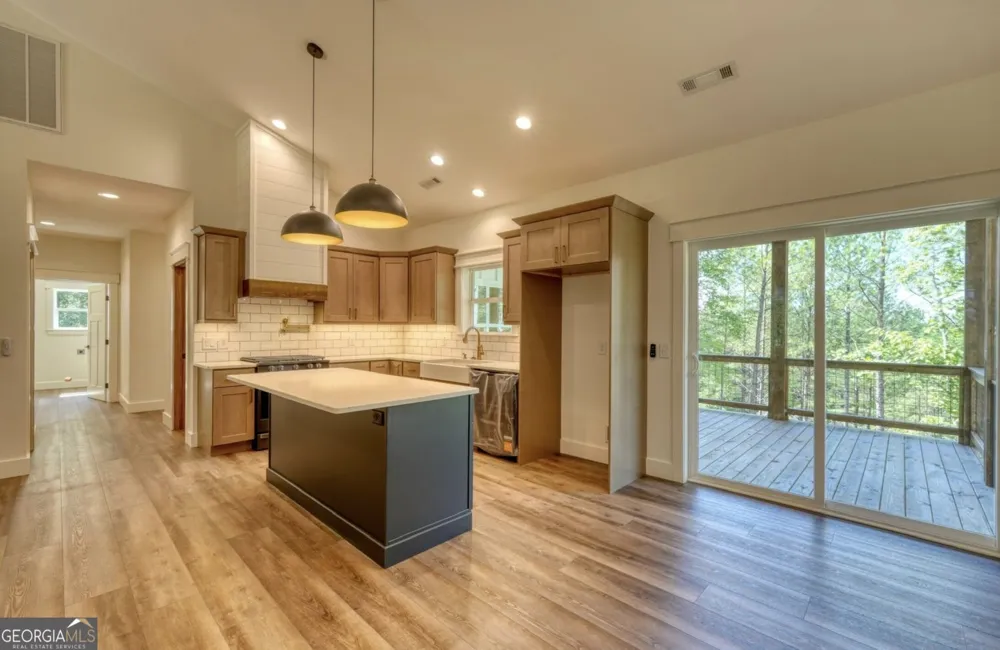 99 LOFTIS MTN TRL Blairsville, GA 30512