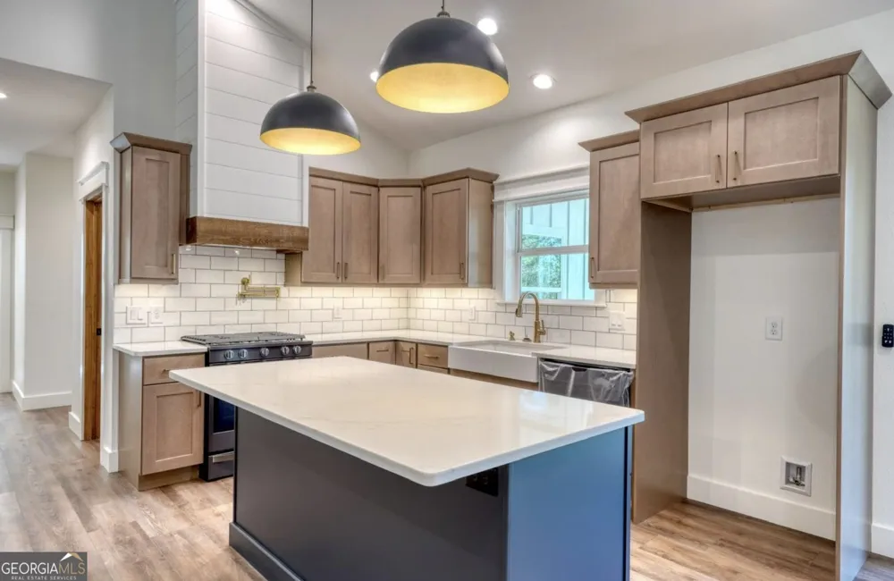 99 LOFTIS MTN TRL Blairsville, GA 30512