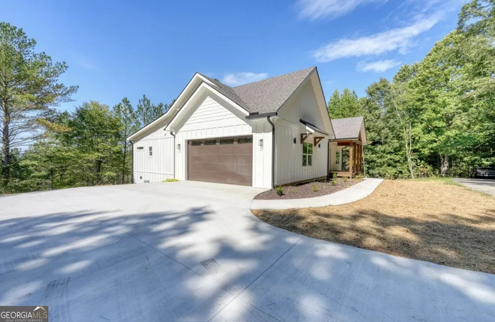 99 LOFTIS MTN TRL Blairsville, GA 30512