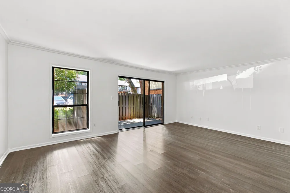 6851 Roswell RD Sandy Springs, GA 30328