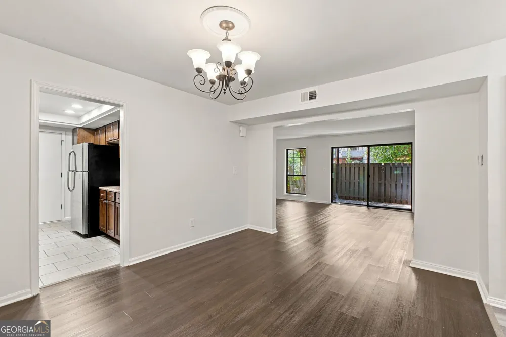 6851 Roswell RD Sandy Springs, GA 30328