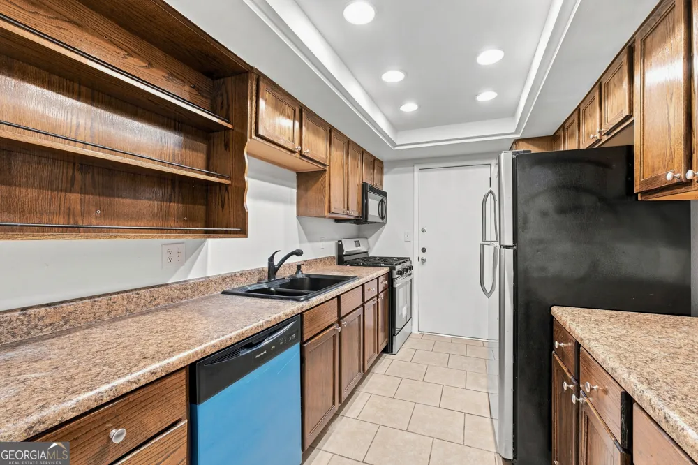 6851 Roswell RD Sandy Springs, GA 30328