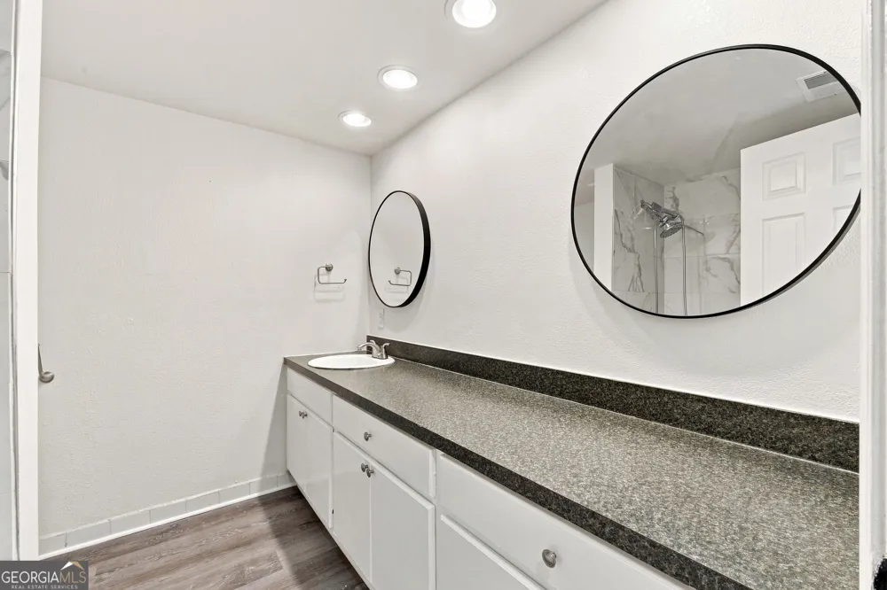 6851 Roswell RD Sandy Springs, GA 30328