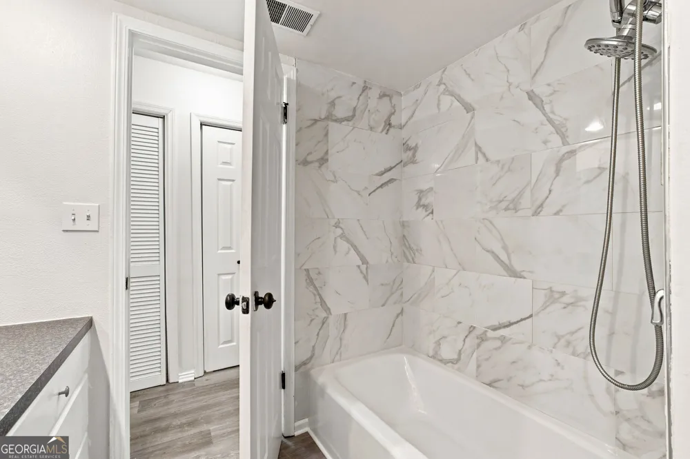 6851 Roswell RD Sandy Springs, GA 30328