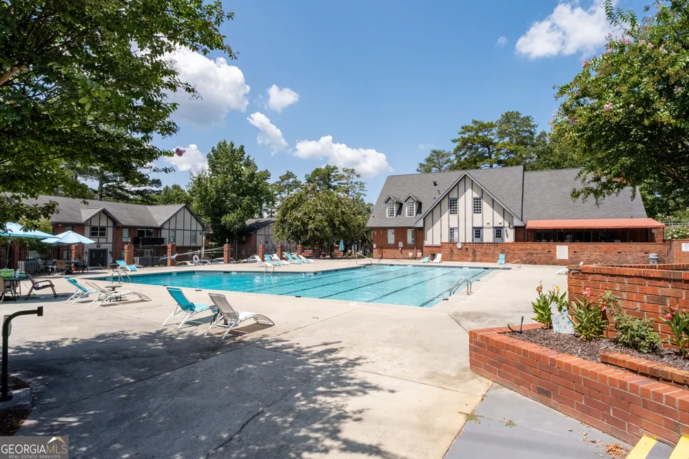 6851 Roswell RD Sandy Springs, GA 30328