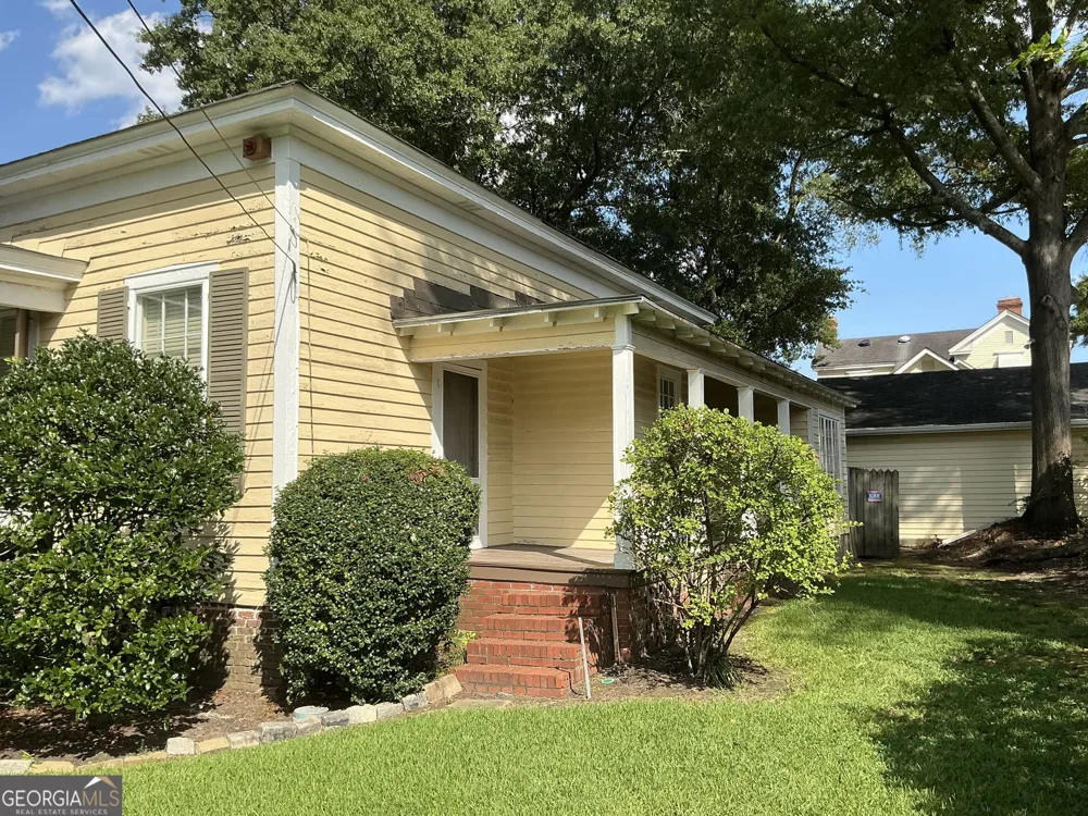992 Tattnall ST Macon, GA 31201