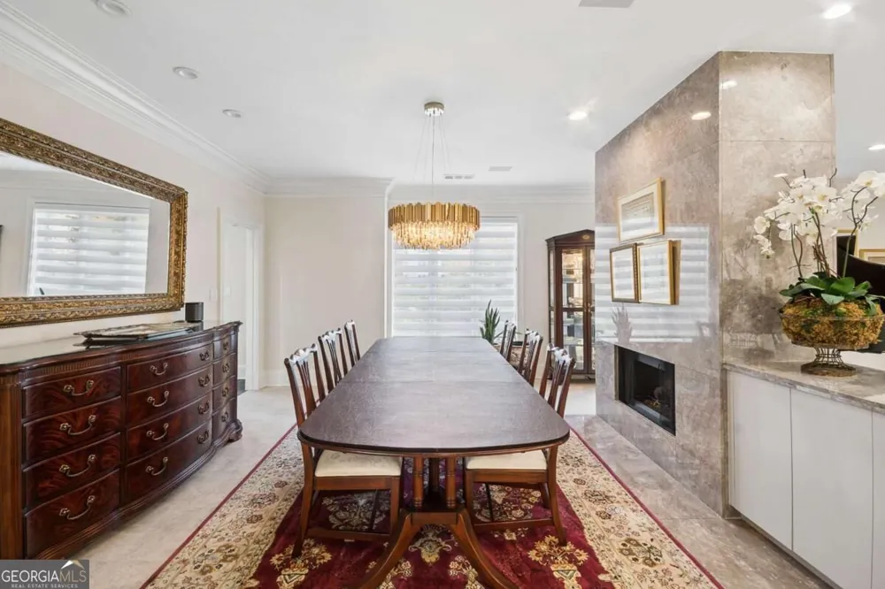 2960 Pharr Court South NW Atlanta, GA 30305