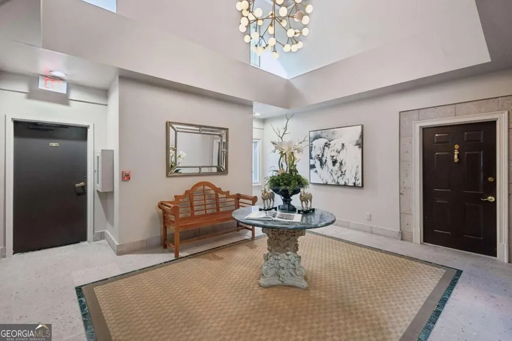 2960 Pharr Court South NW Atlanta, GA 30305