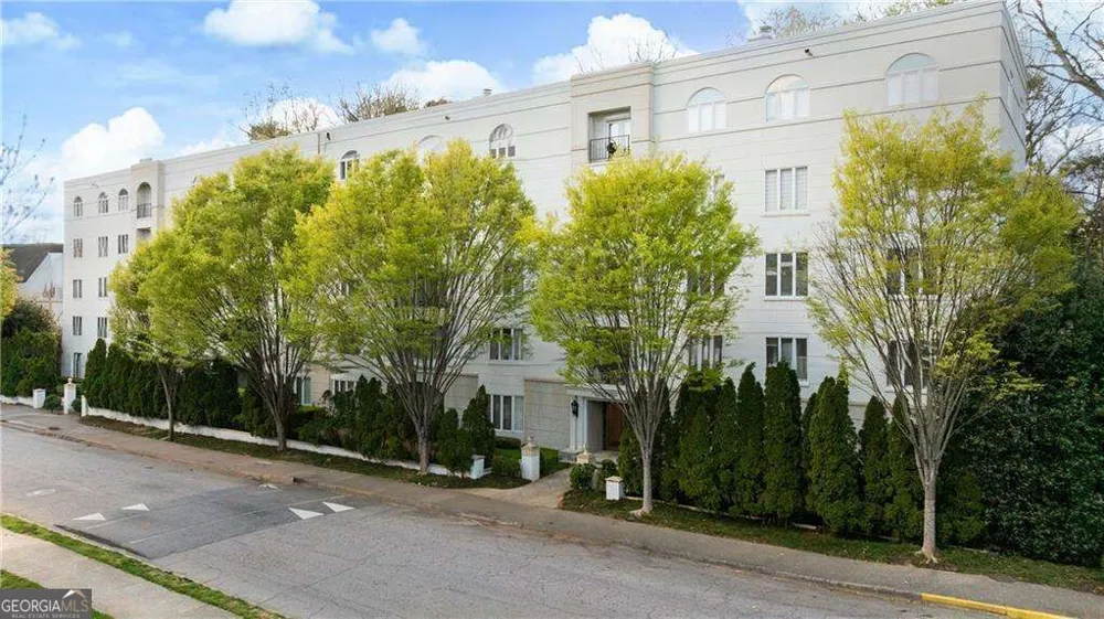 2960 Pharr Court South NW Atlanta, GA 30305