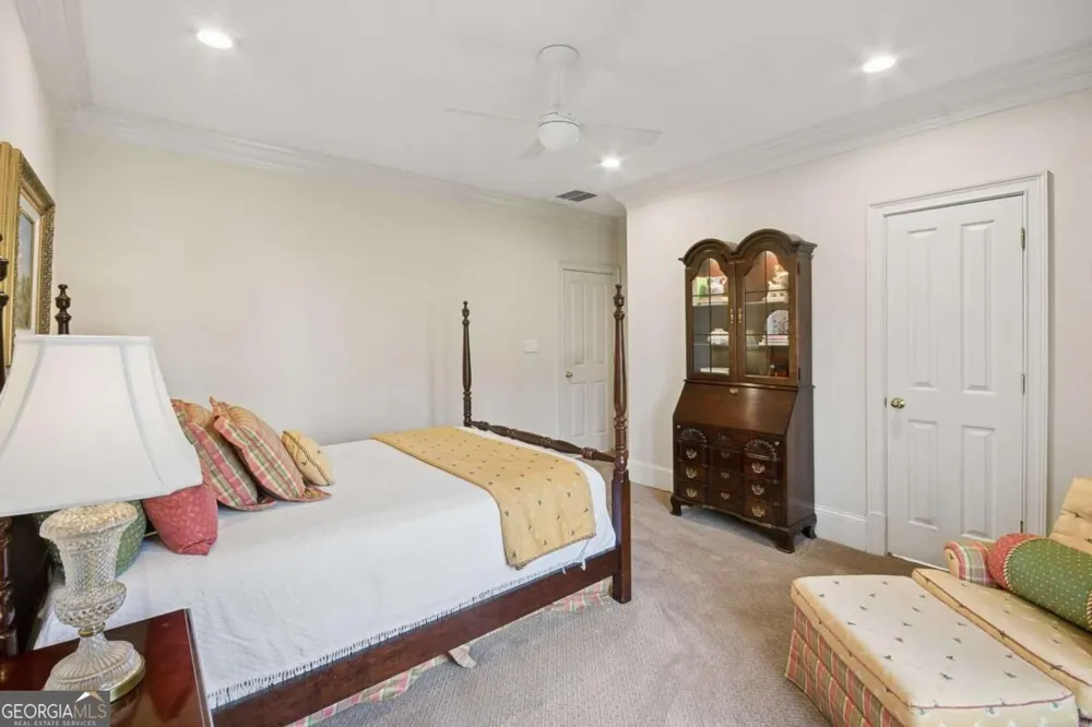 2960 Pharr Court South NW Atlanta, GA 30305