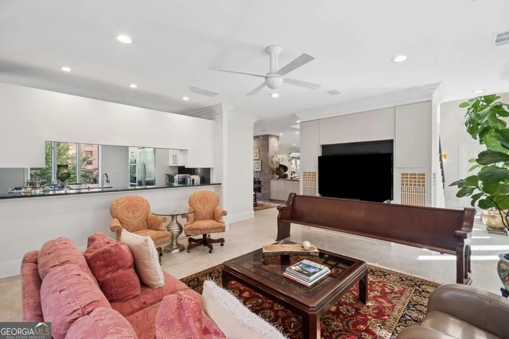 2960 Pharr Court South NW Atlanta, GA 30305