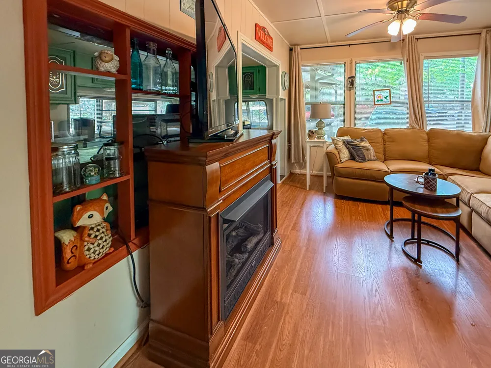 43 Canyon PASS Cleveland, GA 30528