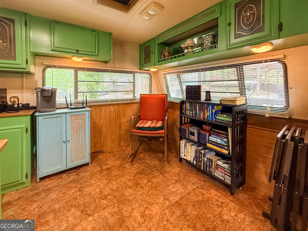 43 Canyon PASS Cleveland, GA 30528