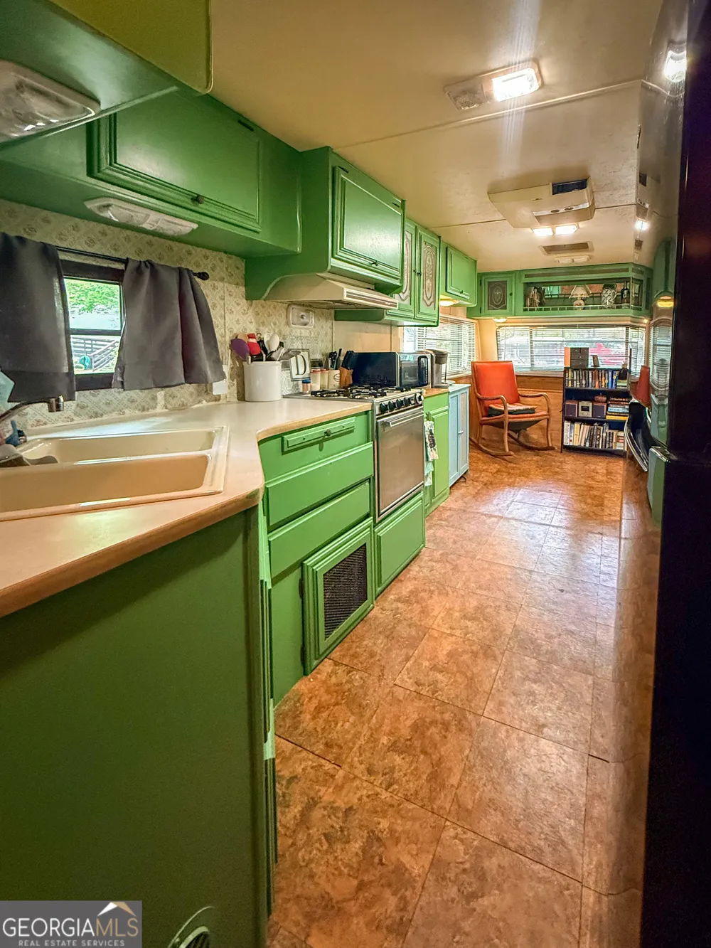 43 Canyon PASS Cleveland, GA 30528