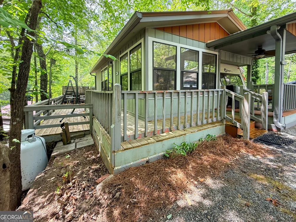 43 Canyon PASS Cleveland, GA 30528