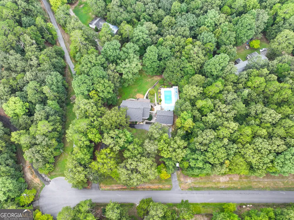 20 Hickory Forest LN NW Kingston, GA 30145