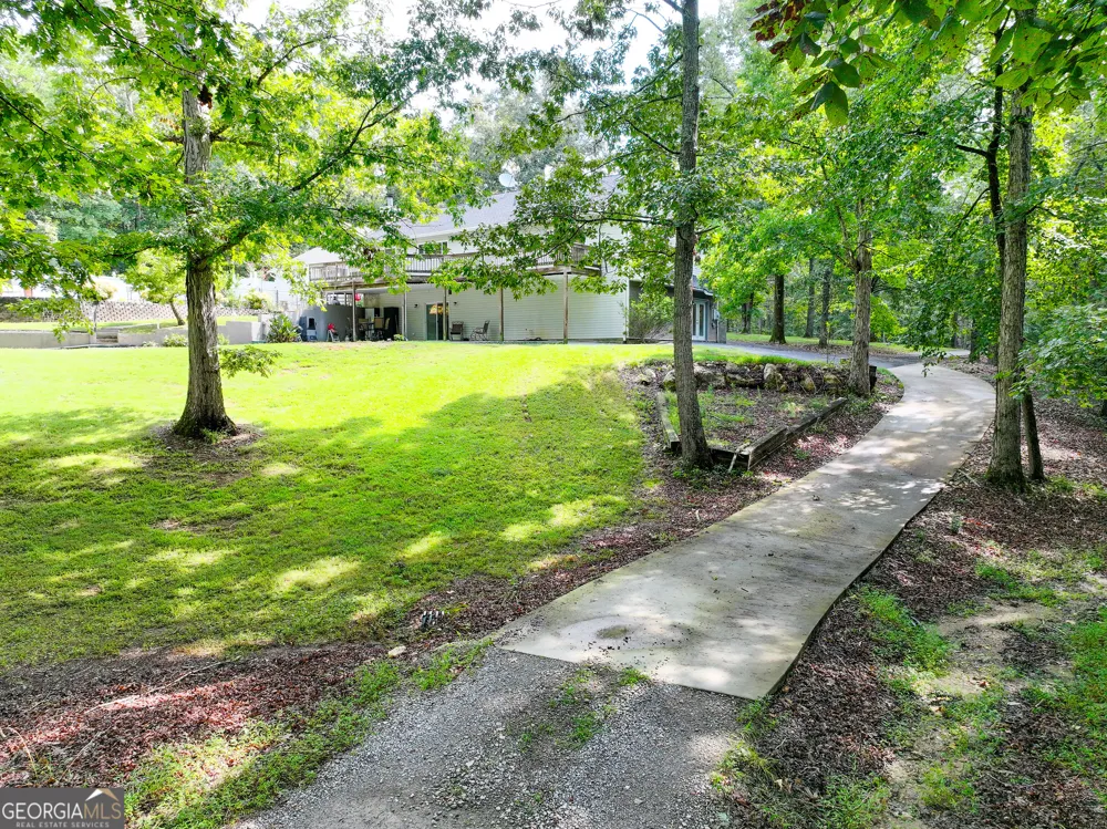 20 Hickory Forest LN NW Kingston, GA 30145