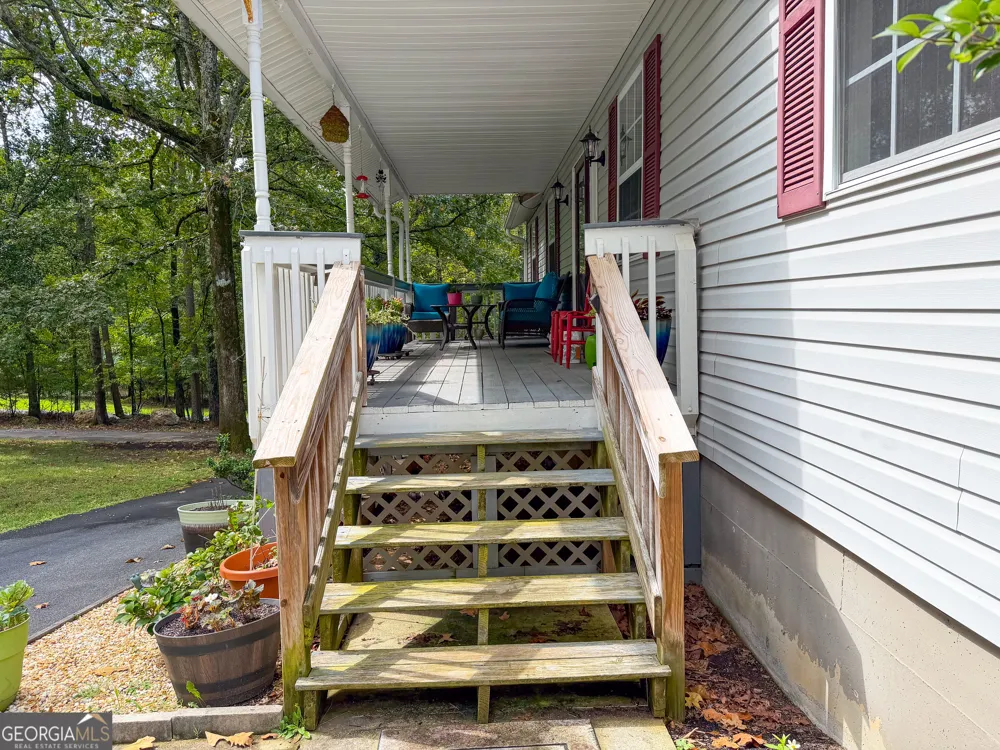 20 Hickory Forest LN NW Kingston, GA 30145