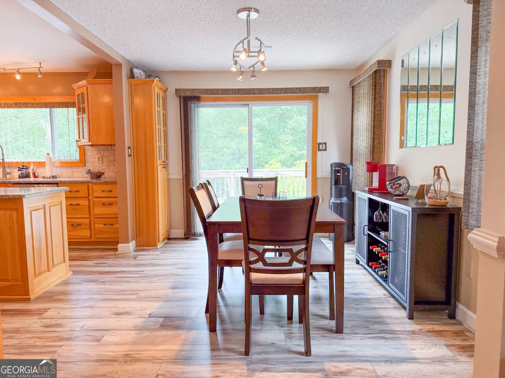20 Hickory Forest LN NW Kingston, GA 30145