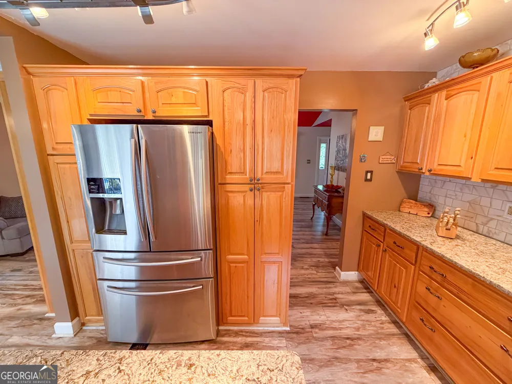 20 Hickory Forest LN NW Kingston, GA 30145