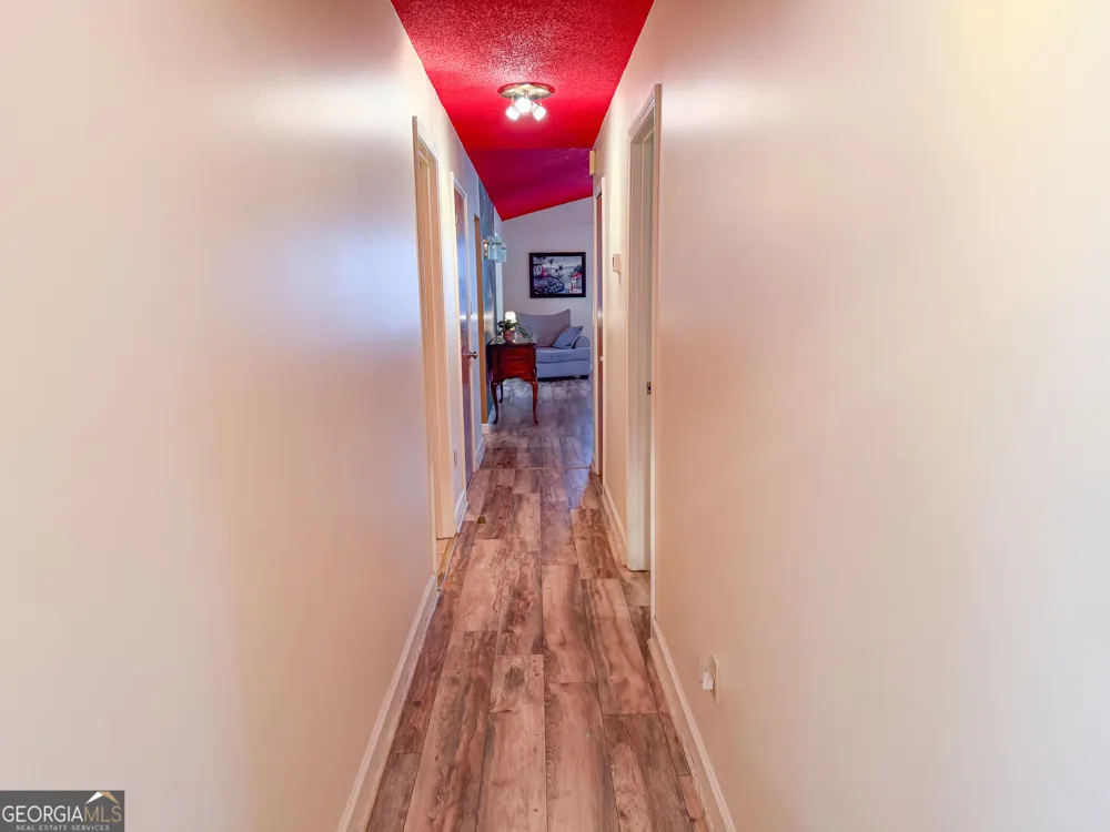 20 Hickory Forest LN NW Kingston, GA 30145