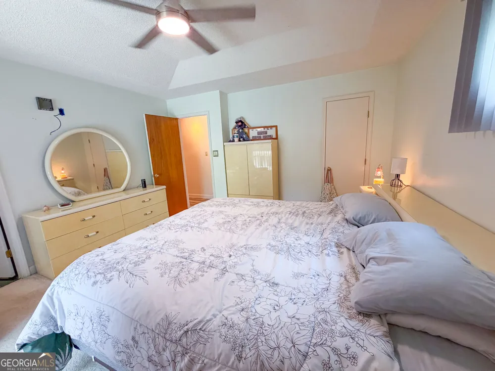 20 Hickory Forest LN NW Kingston, GA 30145