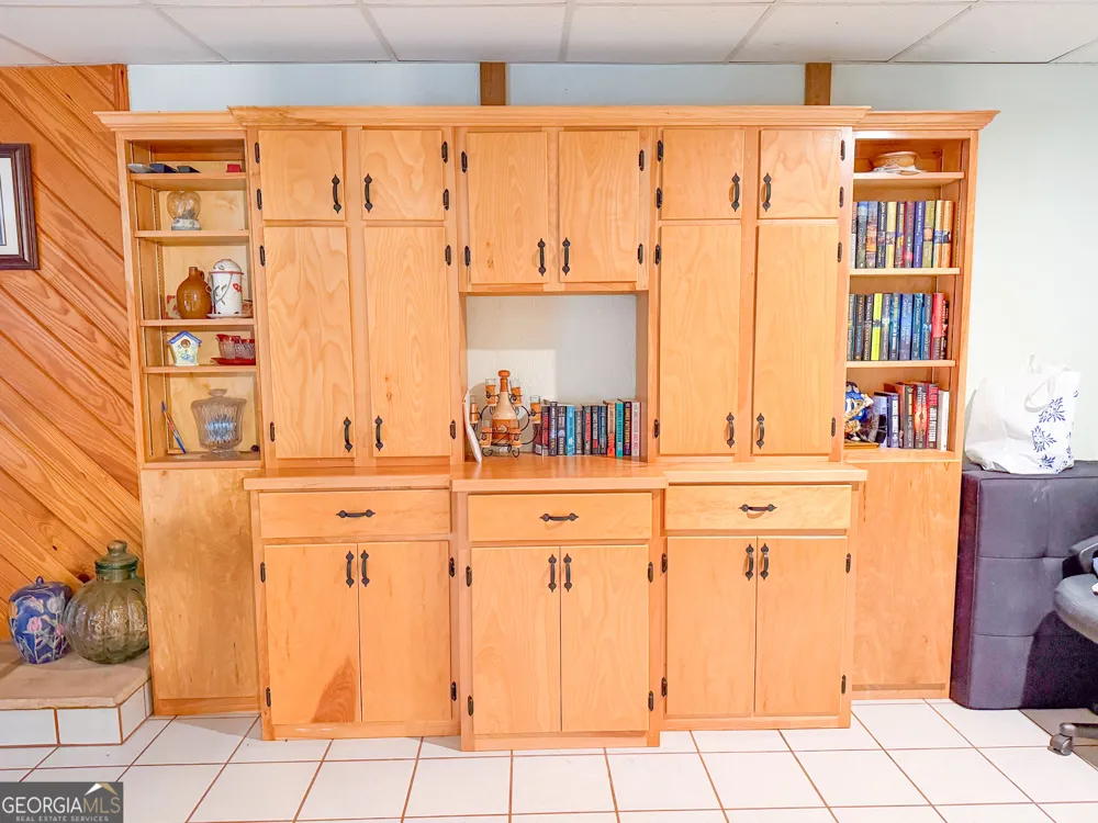 20 Hickory Forest LN NW Kingston, GA 30145