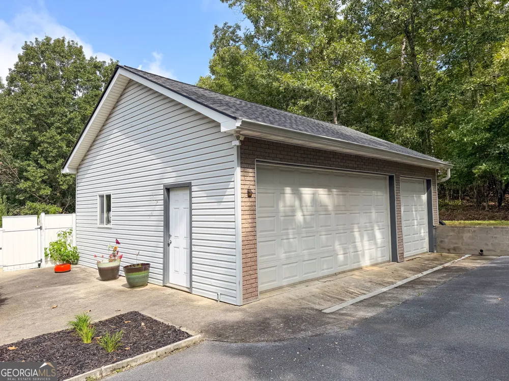 20 Hickory Forest LN NW Kingston, GA 30145