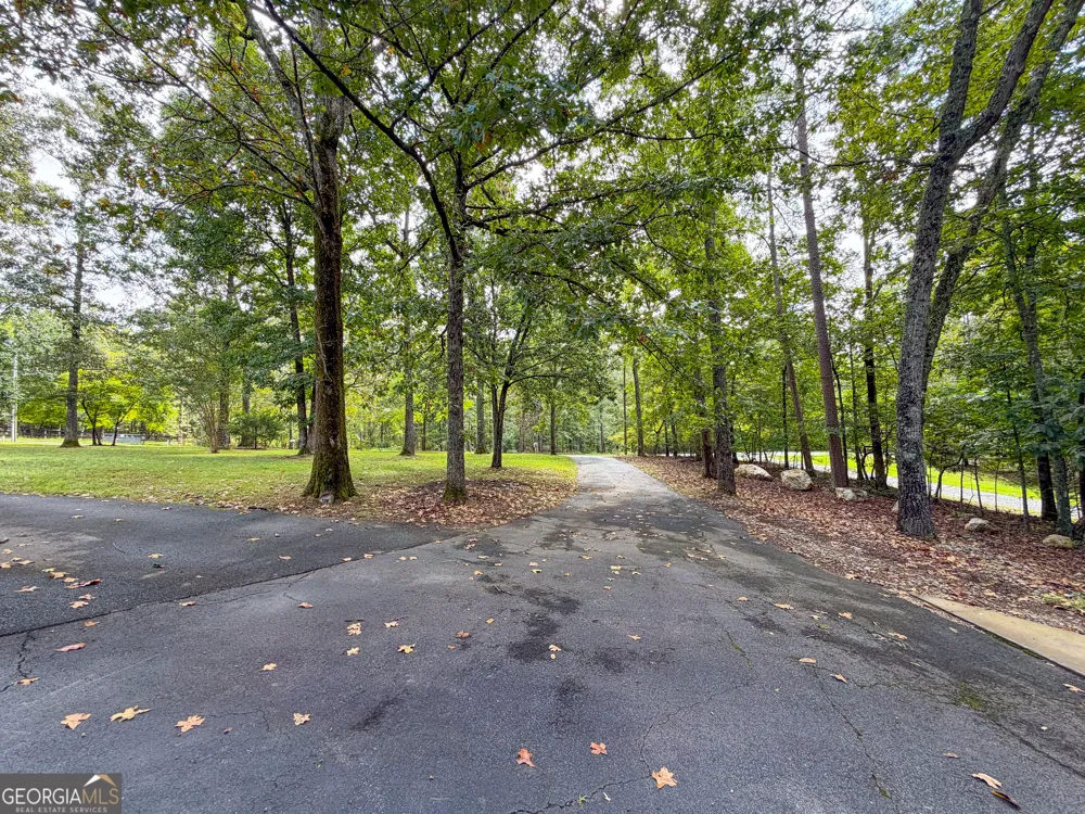 20 Hickory Forest LN NW Kingston, GA 30145