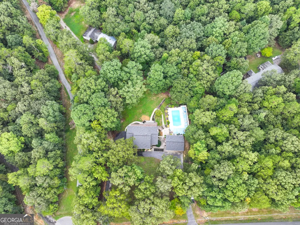 20 Hickory Forest LN NW Kingston, GA 30145