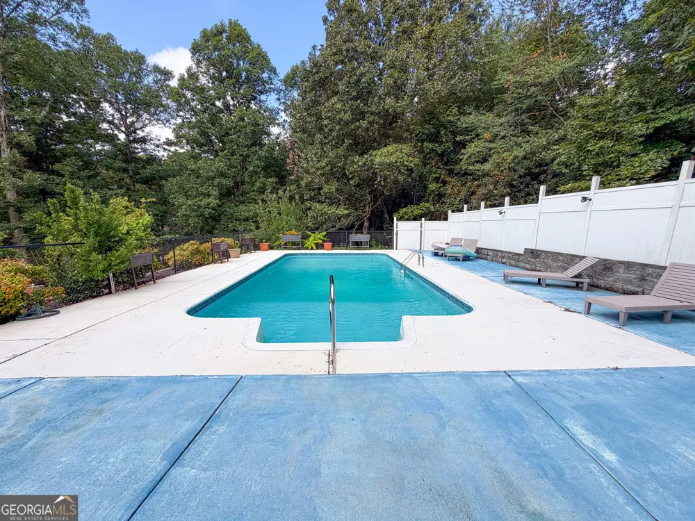 20 Hickory Forest LN NW Kingston, GA 30145