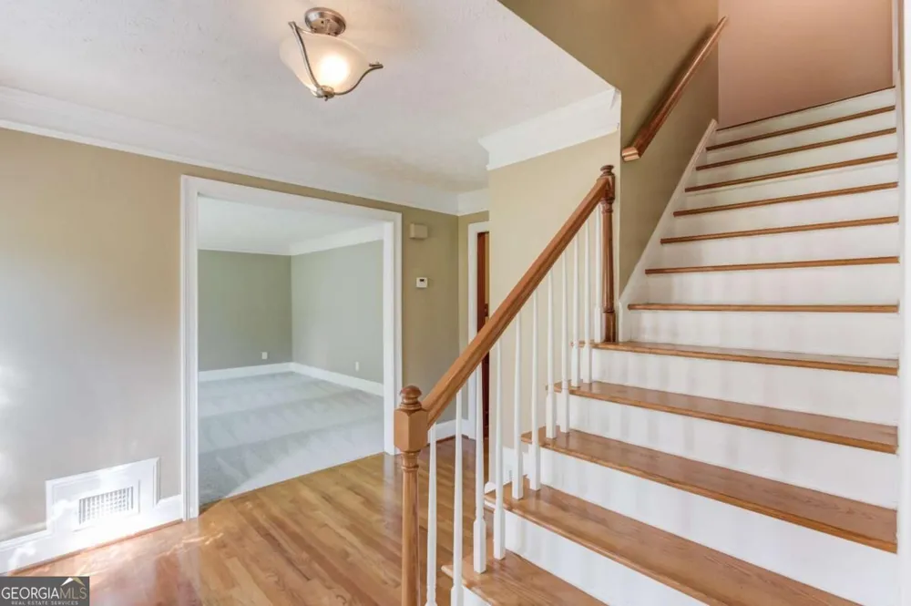 1162 Melton DR SW Lilburn, GA 30047