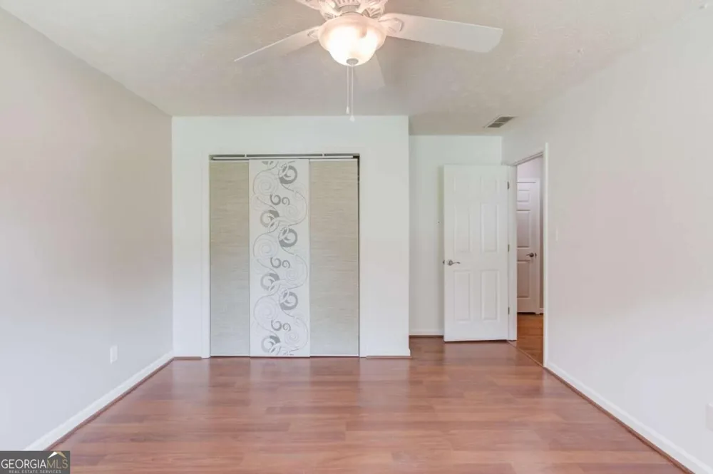 1162 Melton DR SW Lilburn, GA 30047