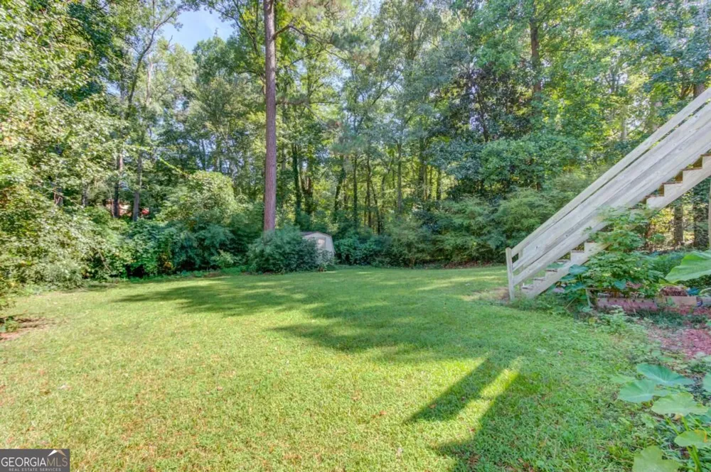 1162 Melton DR SW Lilburn, GA 30047