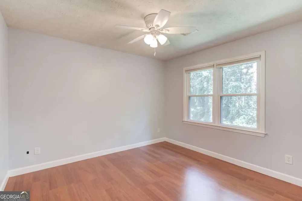 1162 Melton DR SW Lilburn, GA 30047
