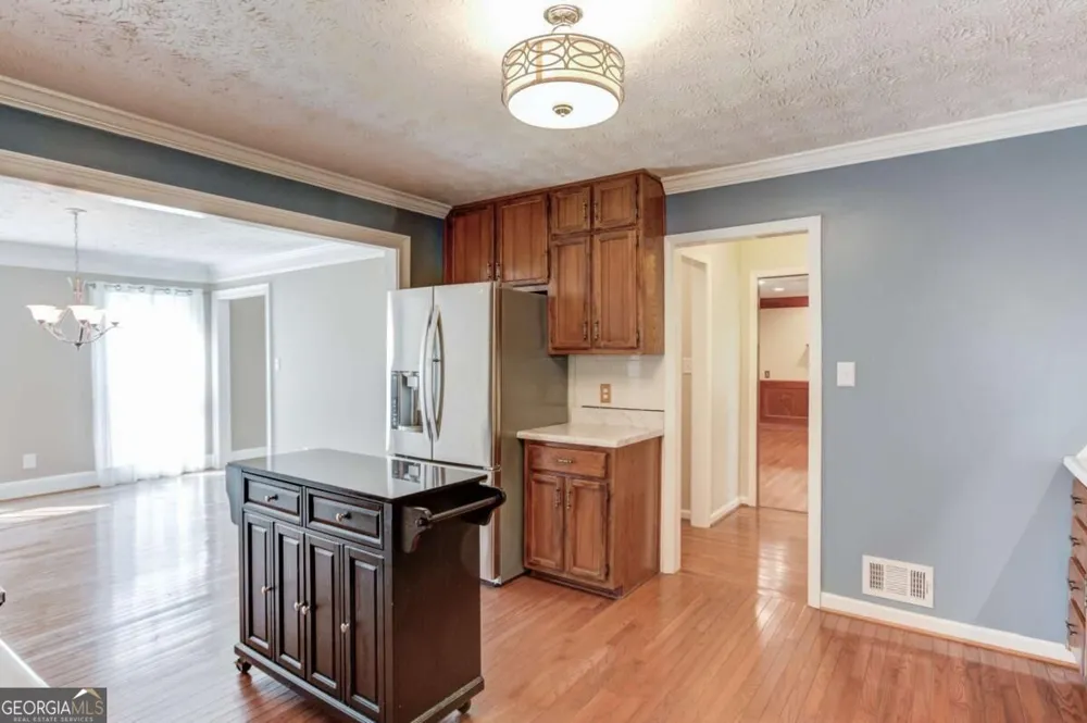 1162 Melton DR SW Lilburn, GA 30047