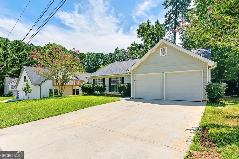 5747 Mccurdy CT Stone Mountain, GA 30087