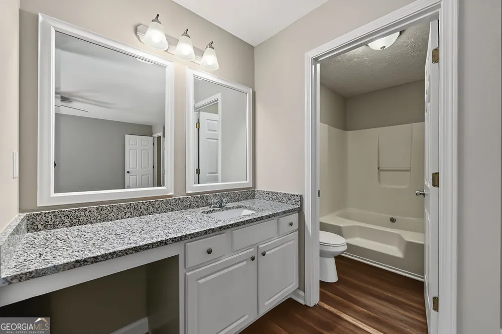 5747 Mccurdy CT Stone Mountain, GA 30087