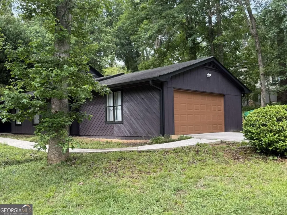 3166 Big Springs CT Decatur, GA 30034