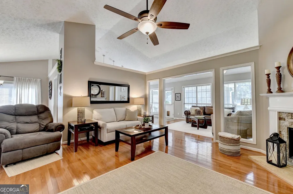 2011 Luke Edwards RD Dacula, GA 30019